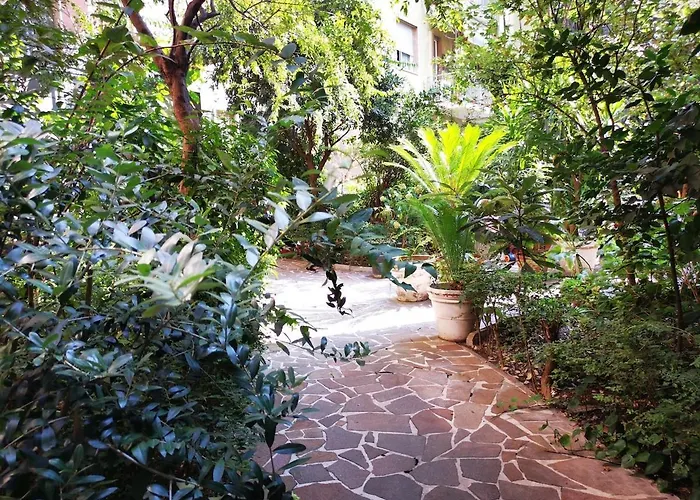 Cozy Studio 50 Meters From The Metro